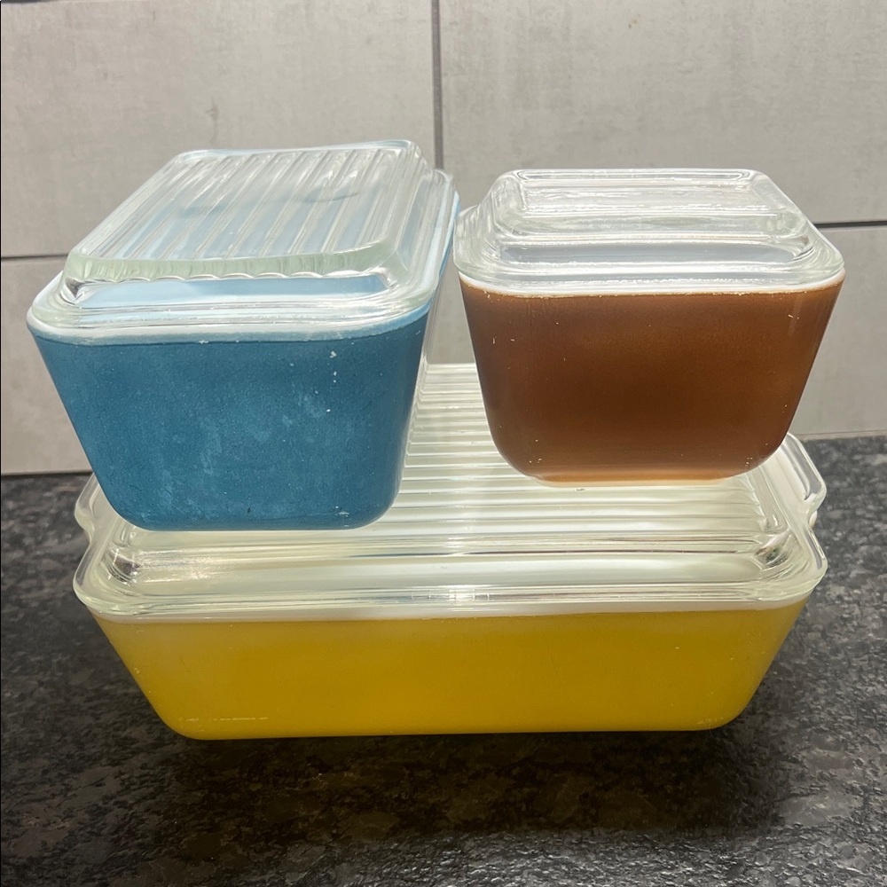 Pyrex refrigerator Glass Storage Container Set of 3 Blue, Brown, Yellow